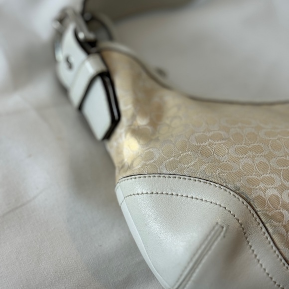 Vintage Coach Small Baguette Off White Cream - Picture 3 of 3